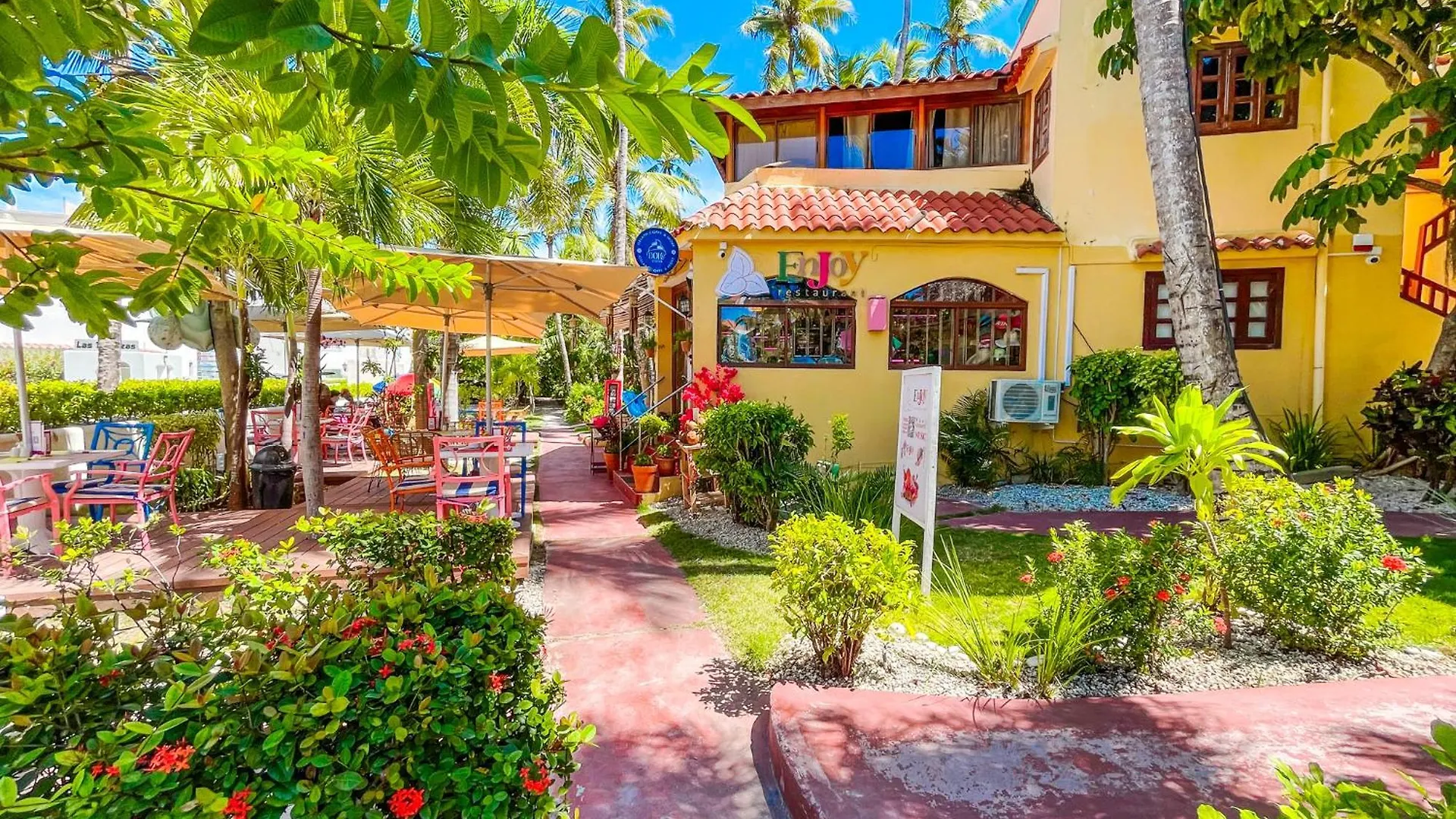 Hotel Swimming Pool Studios Suites In Bavaro Beach Club & Spa Punta Cana