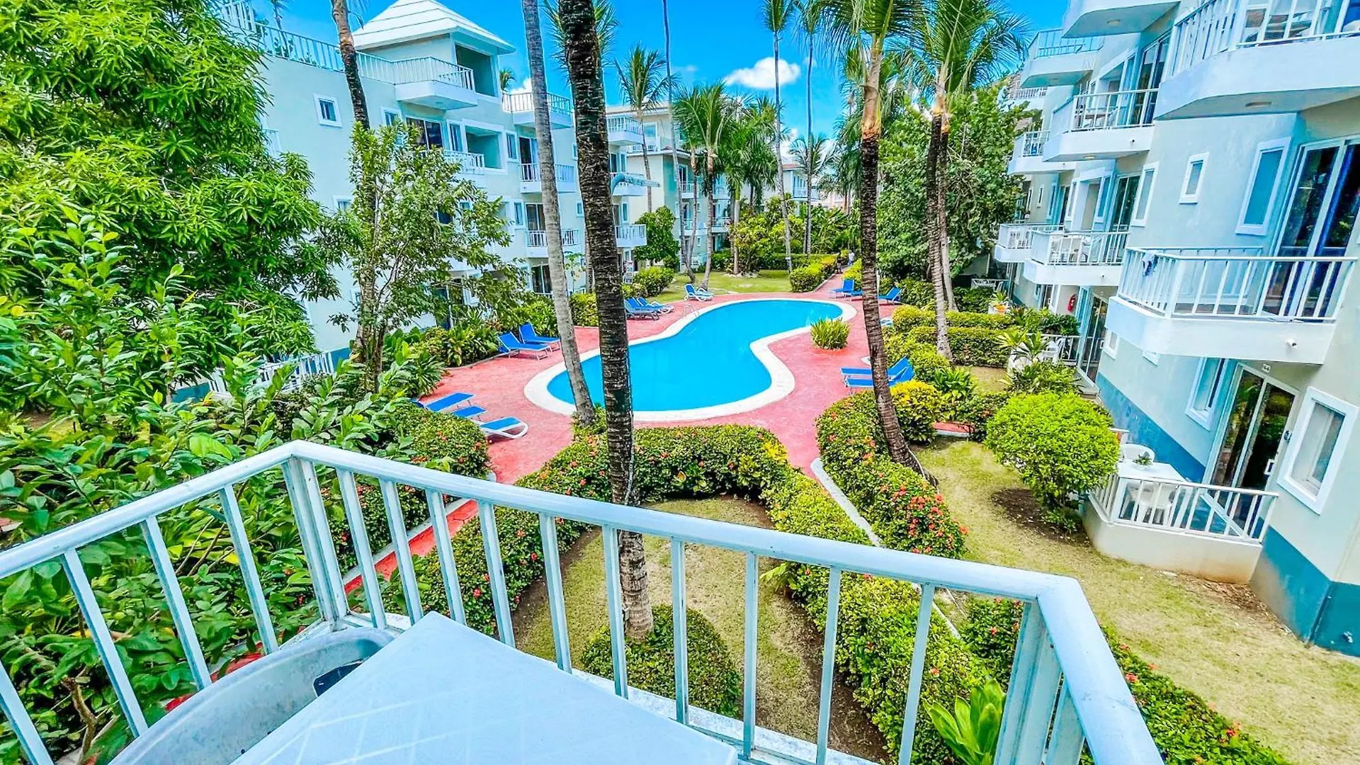Swimming Pool Studios Suites In Bavaro Beach Club & Spa Punta Cana 5*,